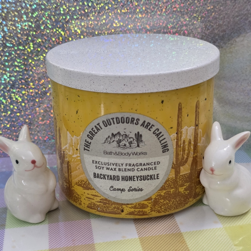 Bath & Body Works Backyard Honeysuckle 3-Wick Candle NEW RARE Design - Picture 1 of 5